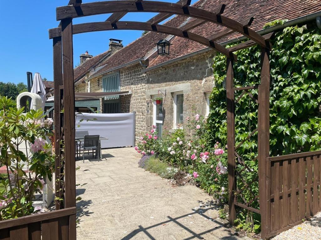 Gite Des Roses Le Grais Exteriér fotografie